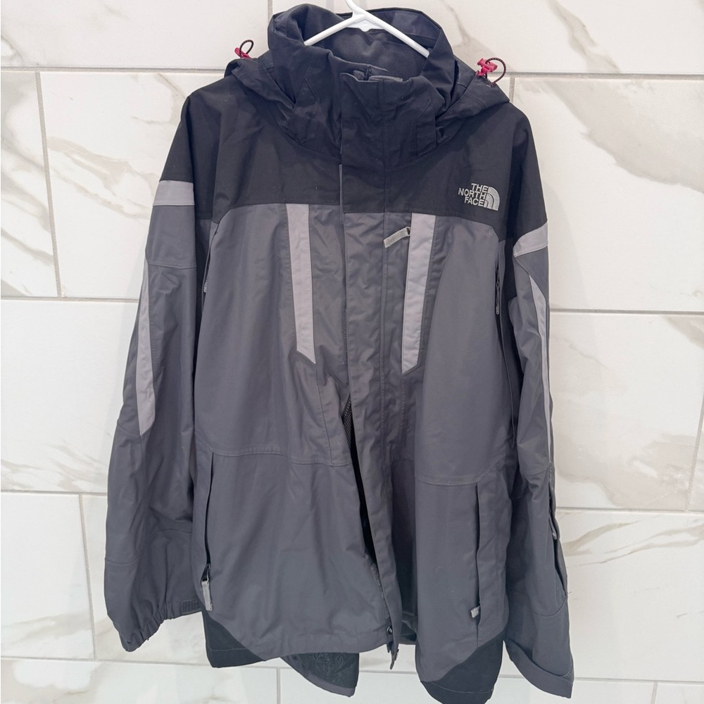 The North Face Men's Black and Gray ski jacket (shell only)